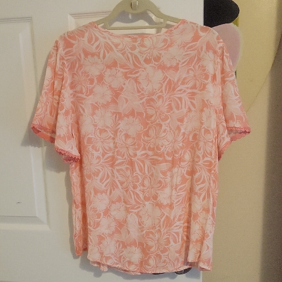 Como Blu szLg Womans  Peach Floral Lace accents butterfly short sleeve Blouse - Picture 5 of 5